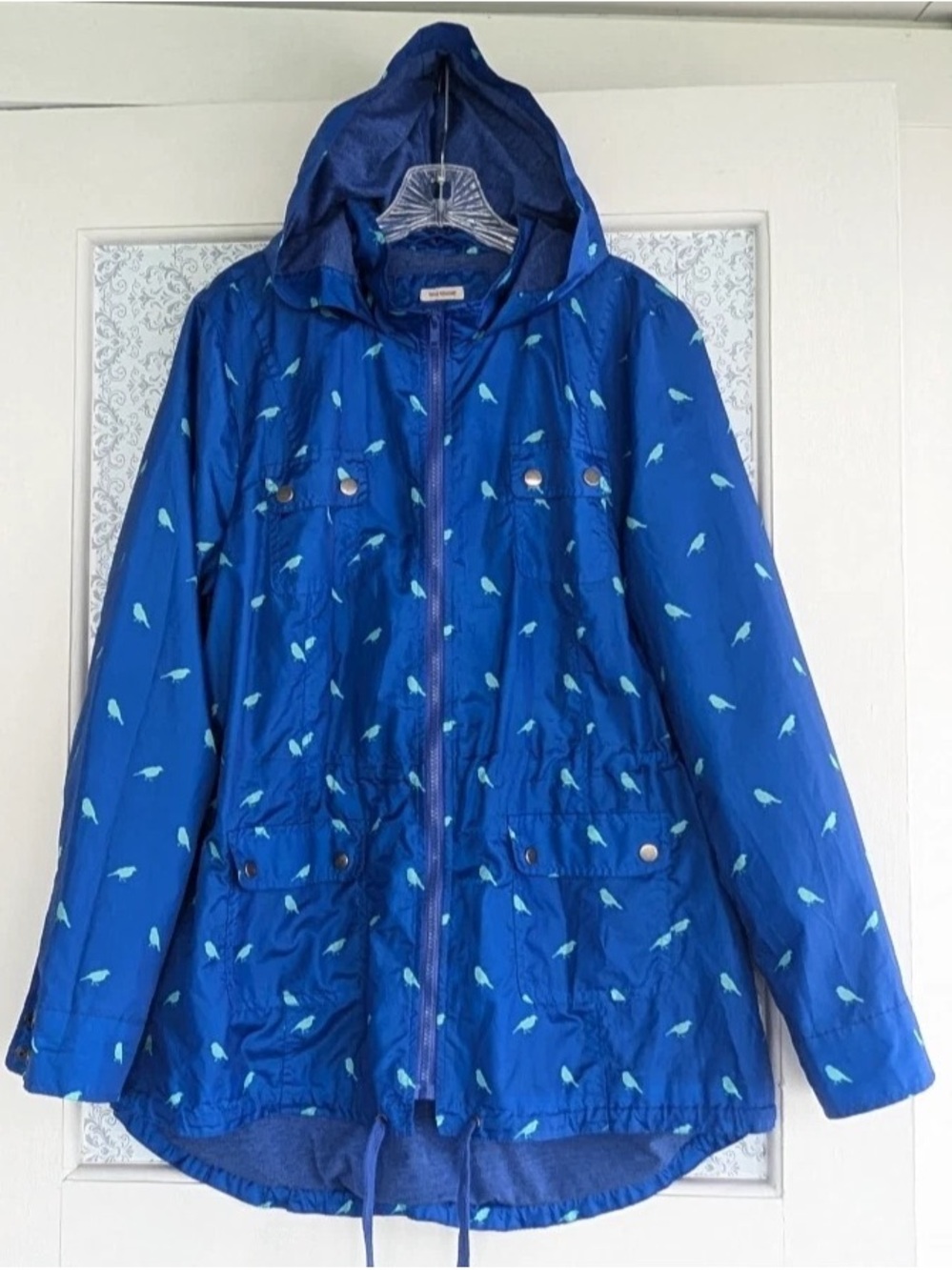 Mossimo Supply Co. Blue Hooded Lightweight Utility Jacket with Leaf Print